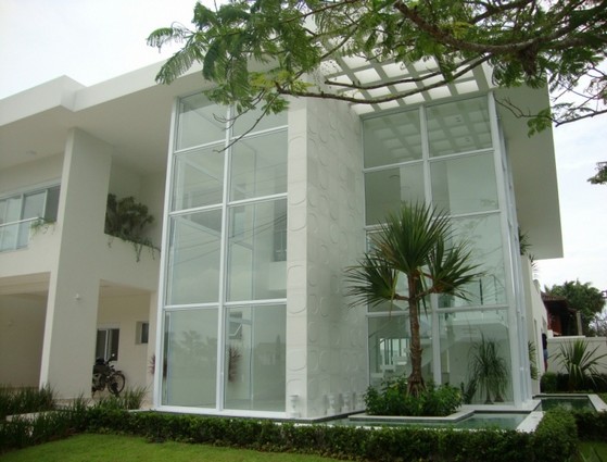 Porta de Alumínio Branco com Vidro Jardim São Saveiro - Porta Sala Alumínio Branco