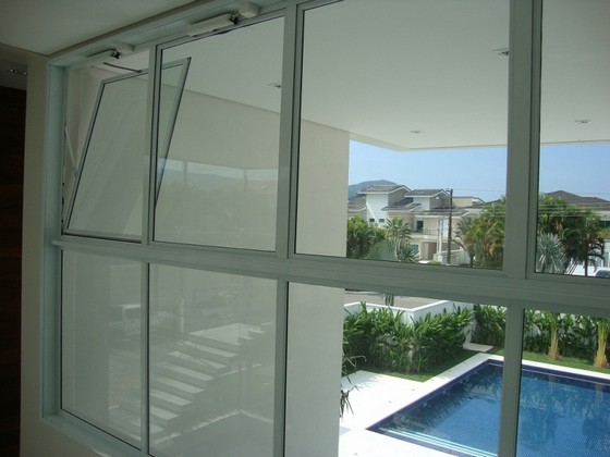 Porta de Entrada de Alumínio Branco Guarulhos - Porta de Alumínio Branco com Vidro