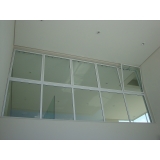 venda de porta alumínio branco com vidro Jardim Paulista